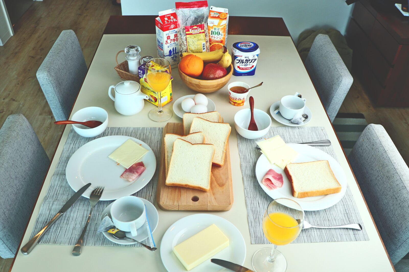 21 22 Breakfast Pack A Served