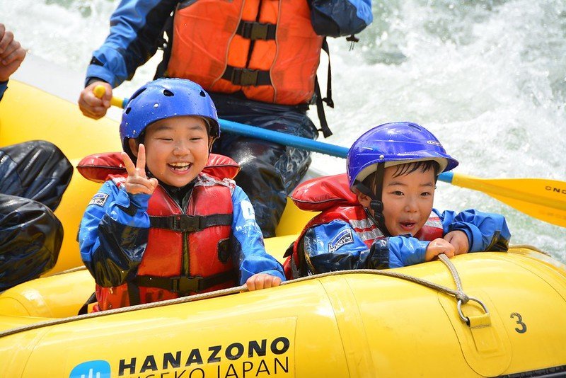 rafting family activity summer niseko