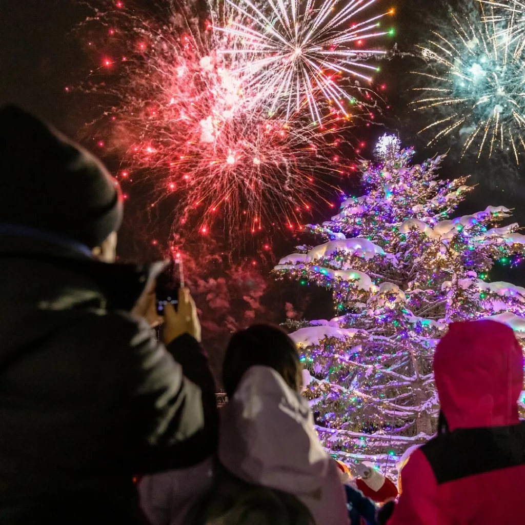 Fireworks Saturday 04