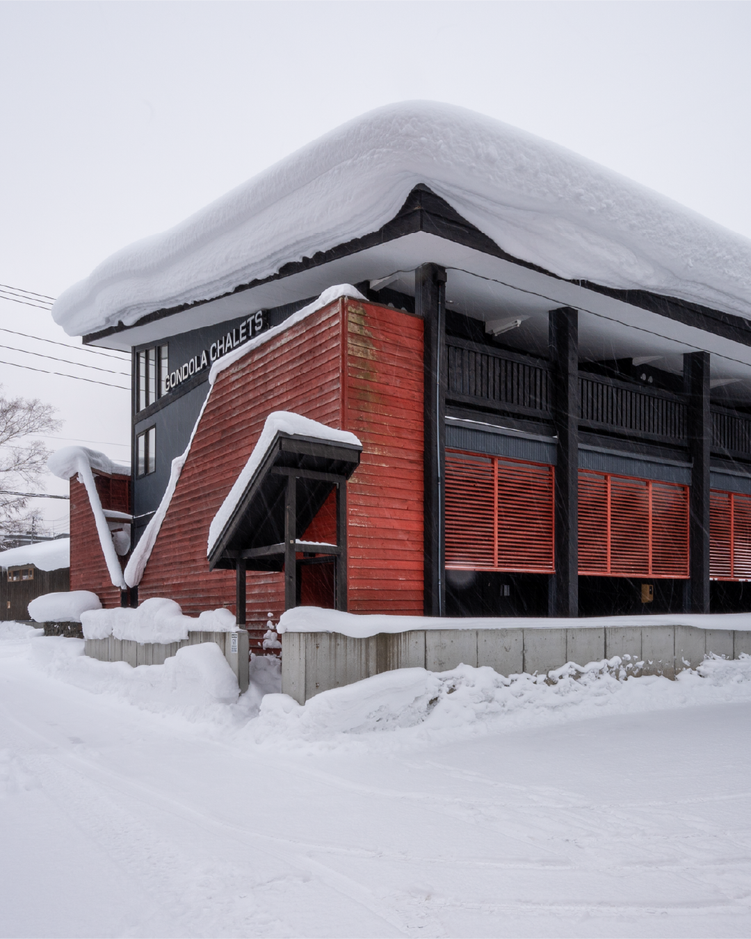 Gondola Chalets 4x5 1080x1350 Ext