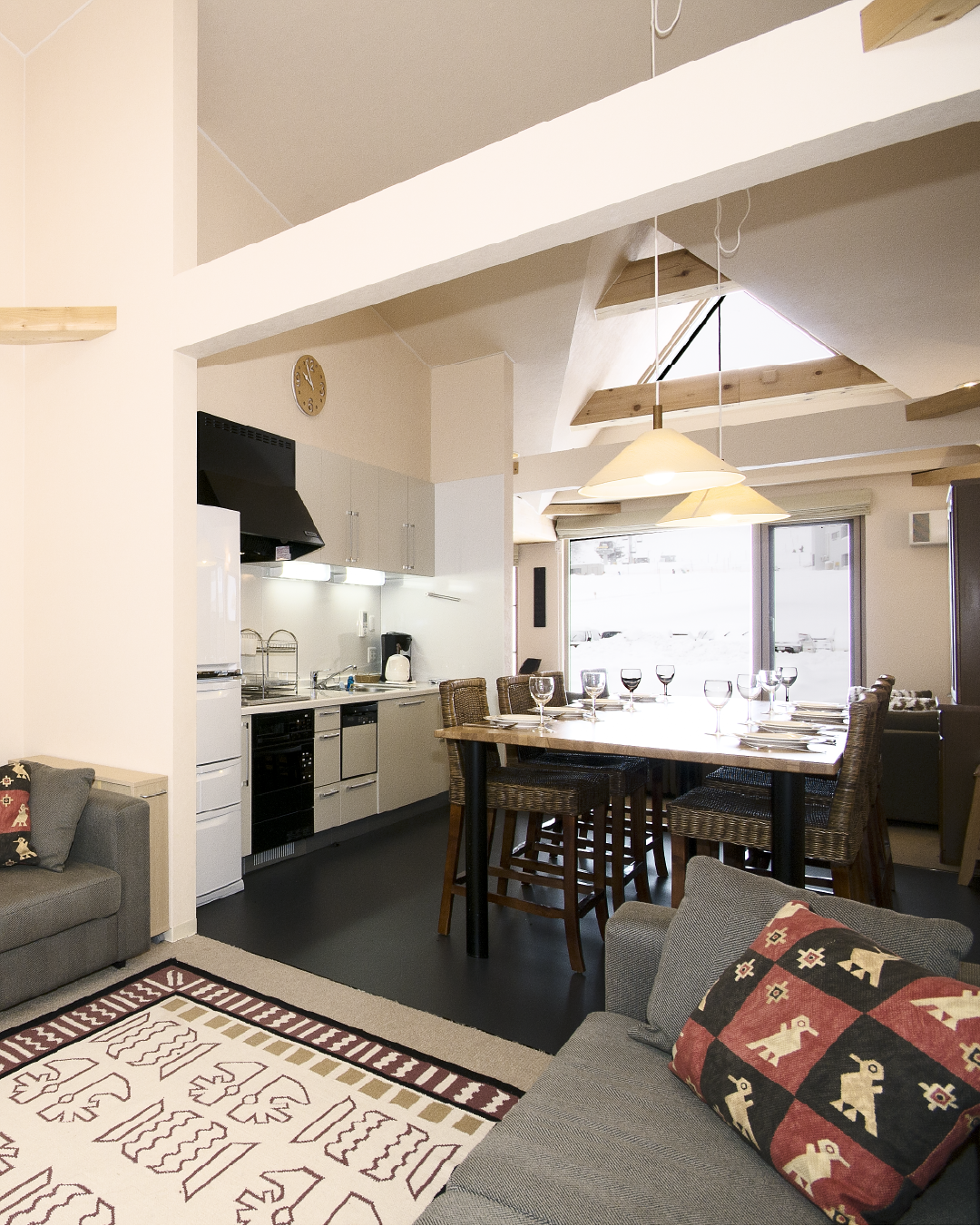 Book gondola chalets townhouses hirafu