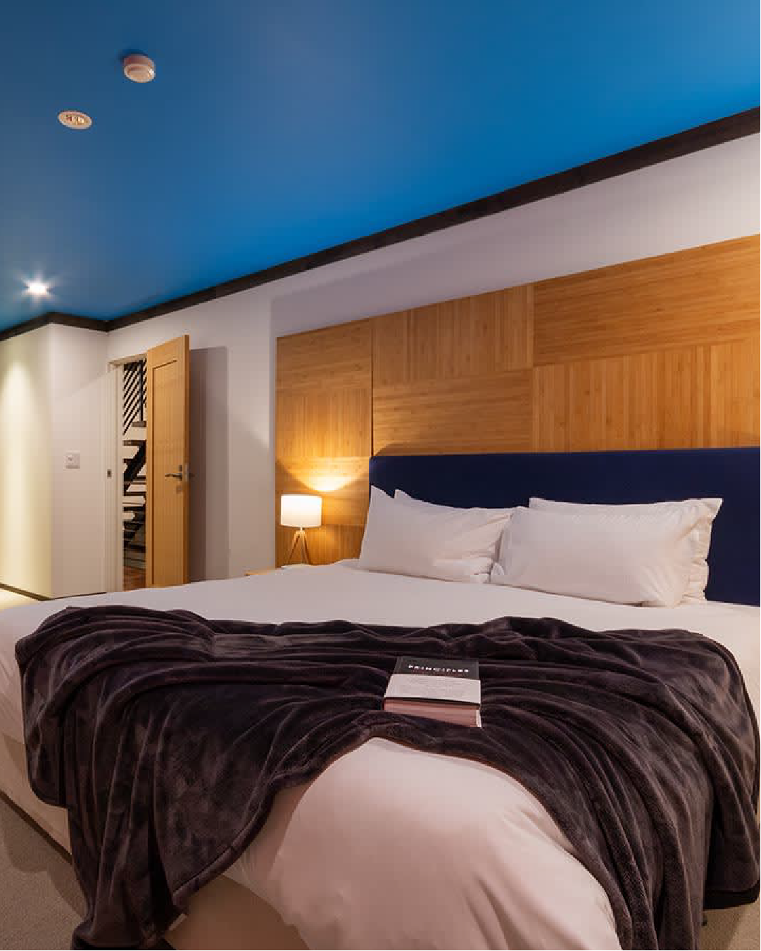 Book gustav's hideaway ski house hirafu