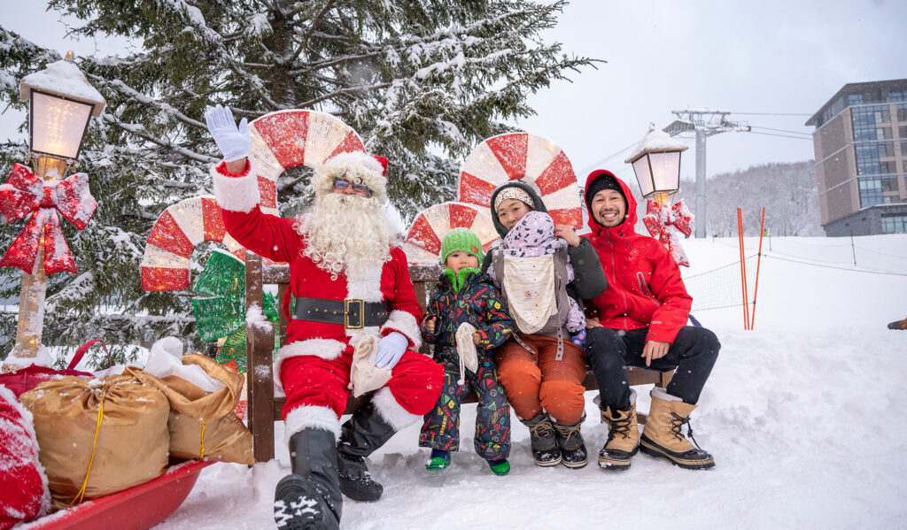 Hana Santa And Family