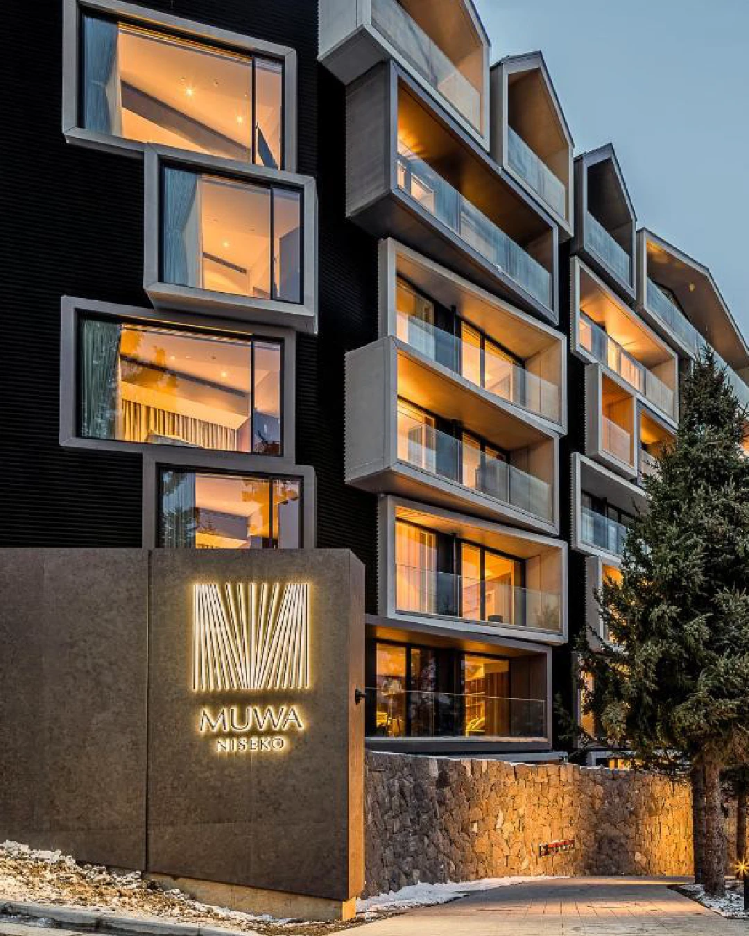 Book muwa niseko ski-in/out aparthotel hirafu