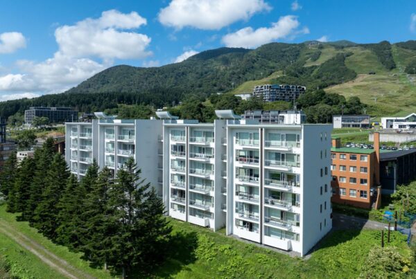 Nlv Exterior 1600x1063