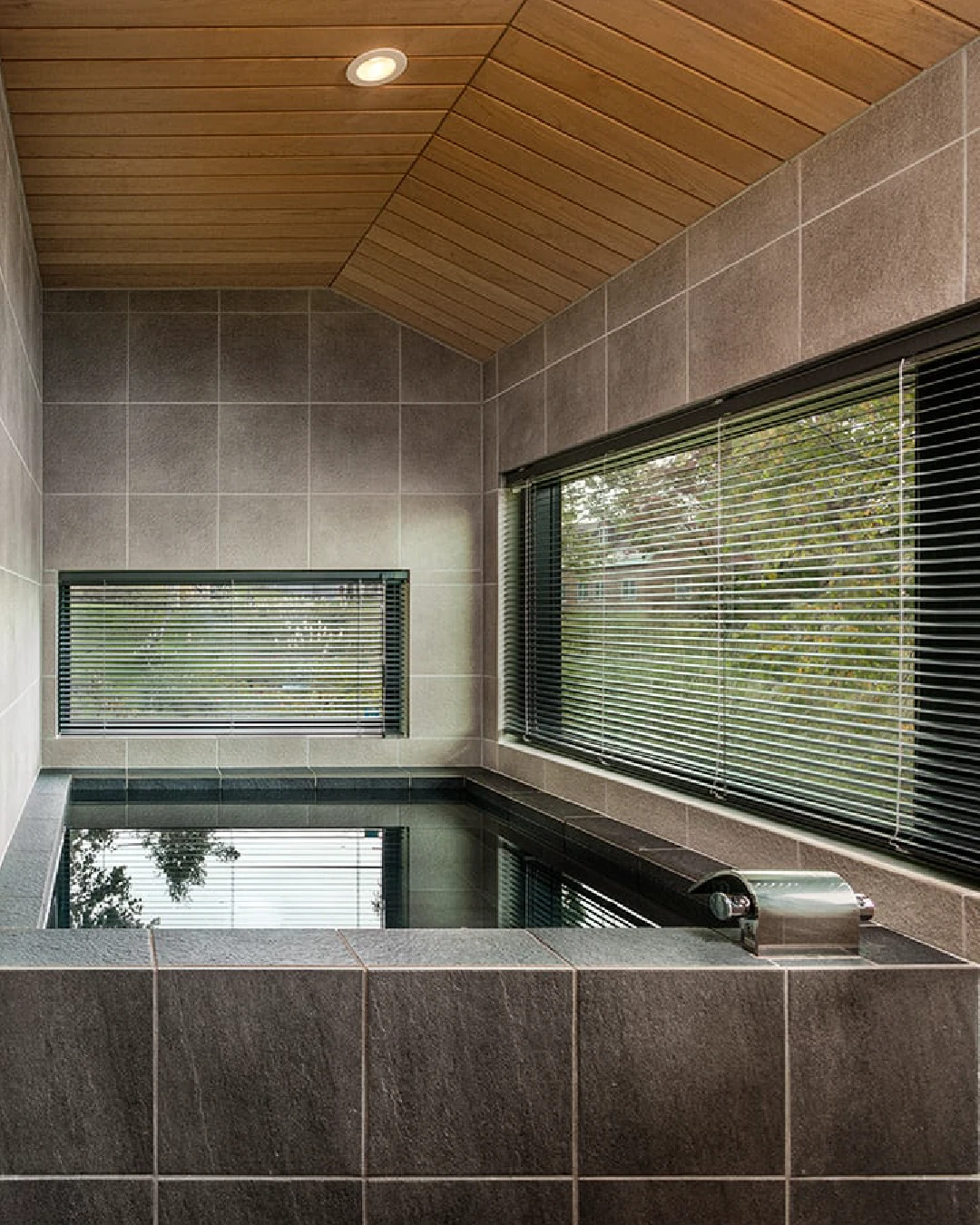 Tahoe Lodge 4x5 1080x1350 01