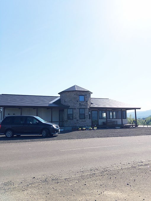 丘の上のレストランPommeの外観