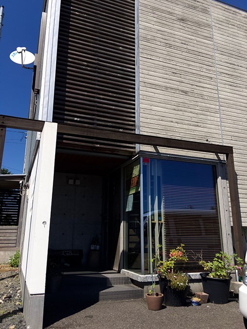 ニセコのワイン屋、カーヴ　ド　バンブーの入り口