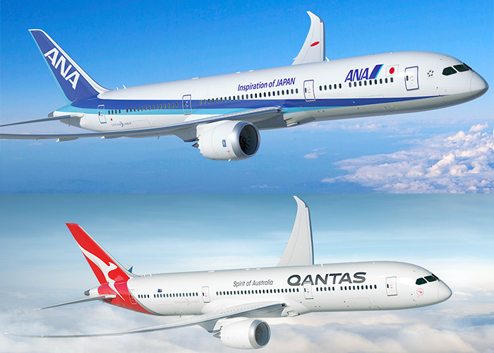 ANA airplane and QANTAS airplane in the air.