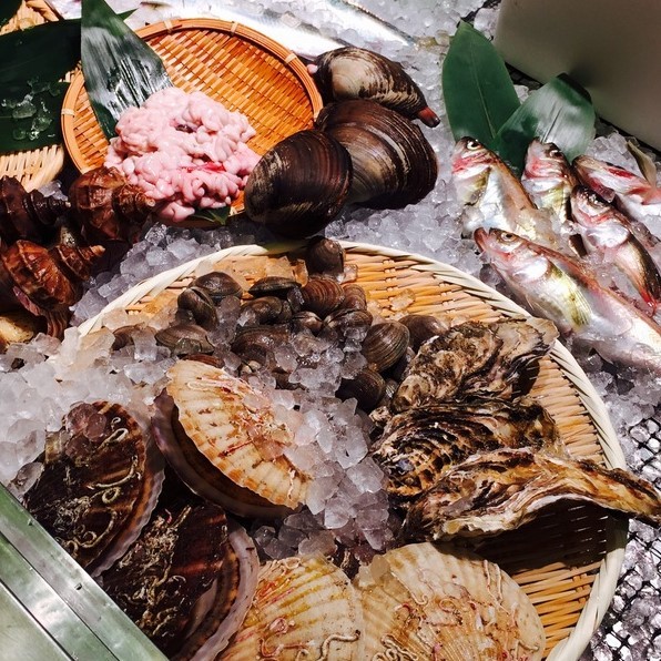 Fresh seafood at Samurai Fishmongers & Bar is sourced directly from Otaru Fish Market and Suttsu Fishing Port.